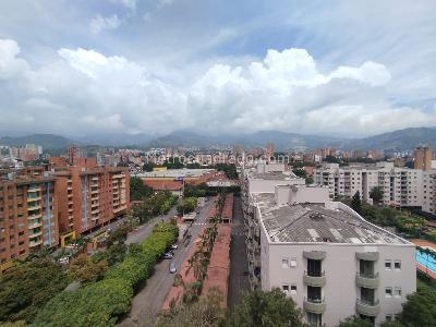 Apartamento de 4 alcobas en arriendo en Laureles Medellin, Medellín, 240 m² · foto 8 de 20