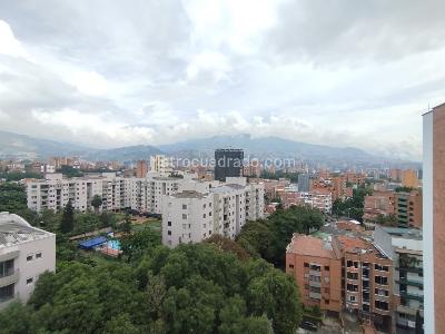 Apartamento de 4 alcobas en arriendo en Laureles Medellin, Medellín, 240 m² · foto 16 de 20