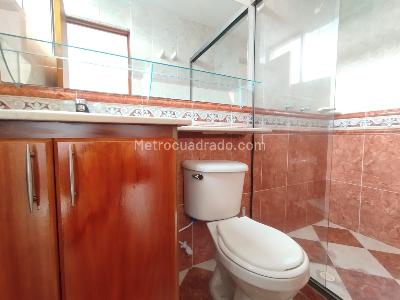 Apartamento de 4 alcobas en arriendo en Laureles Medellin, Medellín, 240 m² · foto 17 de 20