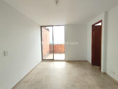 Apartamento de 4 alcobas en arriendo en Laureles Medellin, Medellín, 240 m² · foto 19 de 20