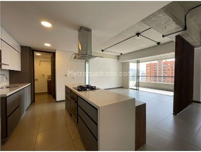 Apartamento de 2 alcobas en arriendo en Los Parras, Medellín, 120 m² · foto 1 de 12