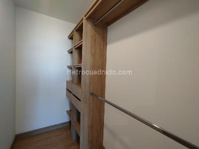 Apartamento de 2 alcobas en arriendo en El Porvenir Rio Negro, Rionegro, 74 m² · foto 9 de 14