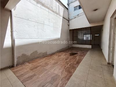 Casa de 5 alcobas en venta en El Salvador, Medellín, 237 m² · foto 3 de 11