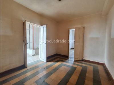 Casa de 5 alcobas en venta en El Salvador, Medellín, 237 m² · foto 10 de 11