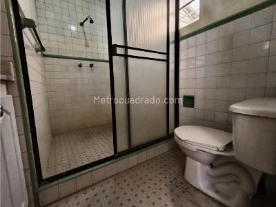 Casa de 5 alcobas en venta en El Salvador, Medellín, 237 m² · foto 11 de 11