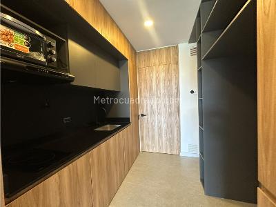 Apartaestudio en venta en Alto De Las Palmas, Medellín, 46 m² · foto 2 de 6