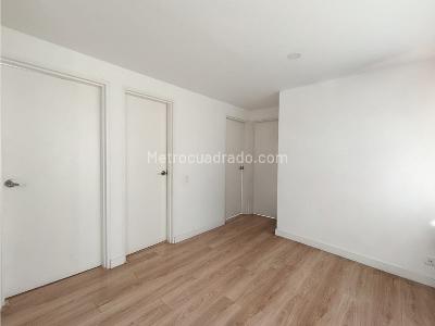Casa de 3 alcobas en venta en San Jose De Bavaria, Bogotá, 270 m² · foto 10 de 20
