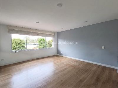 Casa de 3 alcobas en venta en San Jose De Bavaria, Bogotá, 270 m² · foto 13 de 20