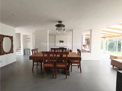 Casa de 3 alcobas en venta en San Jose De Bavaria, Bogotá, 270 m² · foto 3 de 20