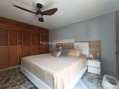 Apartamento de 4 alcobas en arriendo en Laureles Medellin, Medellín, 164 m² · foto 14 de 20