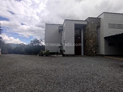 Casa de 3 alcobas en arriendo en Vereda El Tablazo, Rionegro · foto 16 de 20