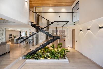 Apartamento de 4 alcobas en arriendo en Castropol, Medellín, 405 m² · foto 2 de 15