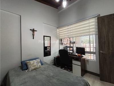 Apartamento de 3 alcobas en venta en El Chingui, Envigado, 131 m² · foto 13 de 20