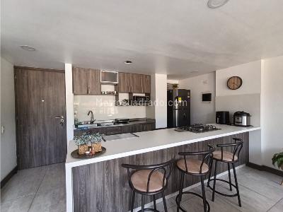 Apartamento de 3 alcobas en venta en El Chingui, Envigado, 131 m² · foto 4 de 20