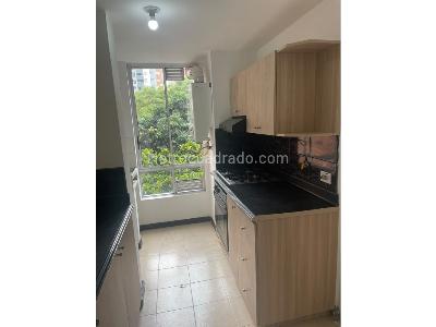 Apartamento de 2 alcobas en venta en Loma De San Julian, Medellín, 62 m² · foto 3 de 12