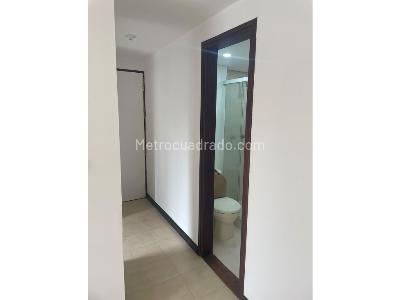 Apartamento de 2 alcobas en venta en Loma De San Julian, Medellín, 62 m² · foto 8 de 12