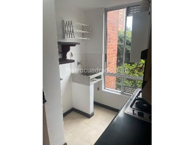 Apartamento de 2 alcobas en venta en Loma De San Julian, Medellín, 62 m² · foto 11 de 12