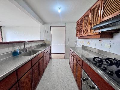 Apartamento de 4 alcobas en arriendo en Jardines, Envigado, 87 m² · foto 4 de 14