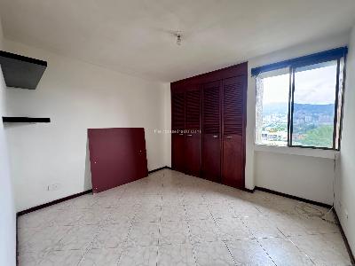 Apartamento de 4 alcobas en arriendo en Jardines, Envigado, 87 m² · foto 7 de 14