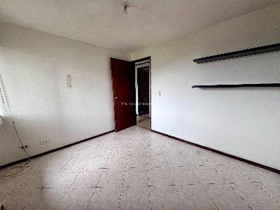 Apartamento de 4 alcobas en arriendo en Jardines, Envigado, 87 m² · foto 8 de 14