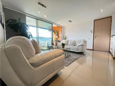Apartamento de 3 alcobas en venta en Loma Del Escobero, Envigado, 112 m² · foto 3 de 20