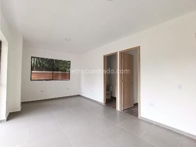 Casa de 5 alcobas en venta en V, Envigado · foto 10 de 20
