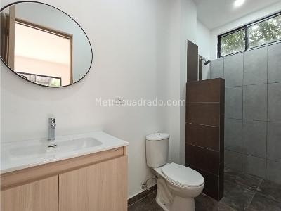 Casa de 5 alcobas en venta en V, Envigado · foto 17 de 20
