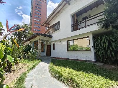 Casa de 5 alcobas en arriendo en Provenza, Medellín, 1000 m² · foto 2 de 20