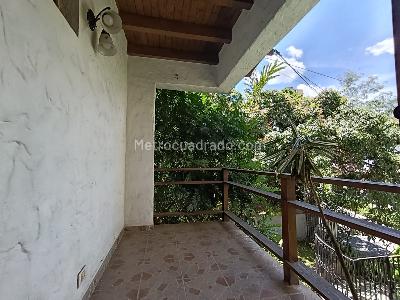 Casa de 5 alcobas en arriendo en Provenza, Medellín, 1000 m² · foto 9 de 20