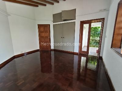 Casa de 5 alcobas en arriendo en Provenza, Medellín, 1000 m² · foto 10 de 20
