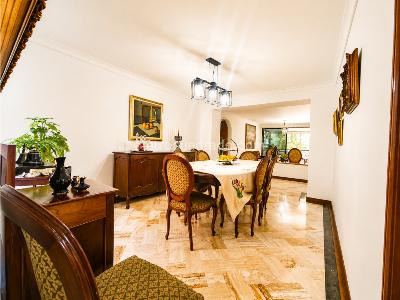 Apartamento de 3 alcobas en venta en Los Balsos N 1, Medellín, 193 m² · foto 2 de 19
