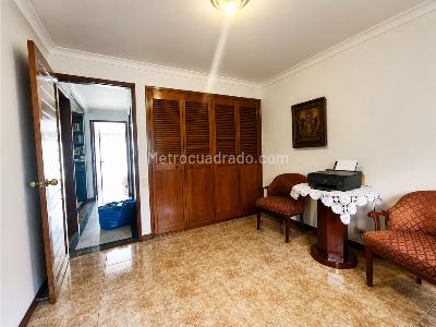 Apartamento de 3 alcobas en venta en Los Balsos N 1, Medellín, 193 m² · foto 10 de 19