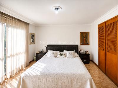 Apartamento de 3 alcobas en venta en Los Balsos N 1, Medellín, 193 m² · foto 13 de 19