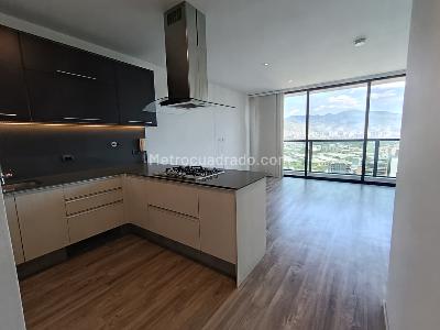 Apartamento de 1 alcoba en arriendo en Los Balsos, Medellín, 77 m² · foto 1 de 20