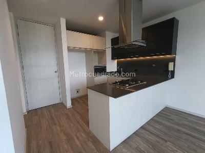 Apartamento de 1 alcoba en arriendo en Los Balsos, Medellín, 77 m² · foto 3 de 20