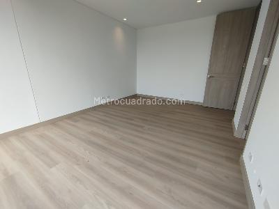 Apartamento de 3 alcobas en arriendo en Llano Grande, Rionegro, 290 m² · foto 2 de 19