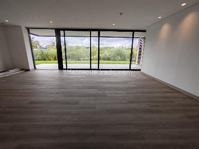 Apartamento de 3 alcobas en arriendo en Llano Grande, Rionegro, 290 m² · foto 13 de 19