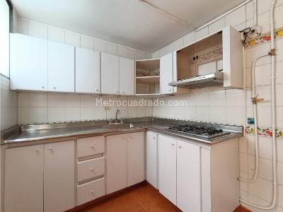Apartamento de 3 alcobas en venta en Bombona, Medellín, 97 m² · foto 5 de 11