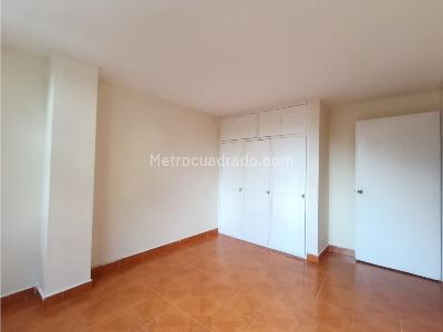 Apartamento de 3 alcobas en venta en Bombona, Medellín, 97 m² · foto 8 de 11
