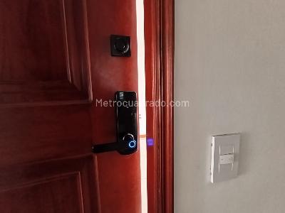 Apartamento de 3 alcobas en arriendo en Los Colores, Medellín, 94 m² · foto 7 de 24