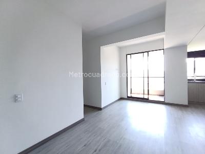 Apartamento de 3 alcobas en arriendo en Las Palmas Medellin, Medellín, 72 m² · foto 4 de 15