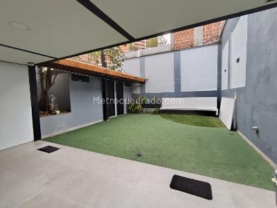 Casa de 4 alcobas en arriendo en La Castellana, Medellín, 330 m² · foto 8 de 20