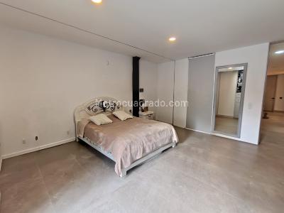 Casa de 4 alcobas en arriendo en La Castellana, Medellín, 330 m² · foto 14 de 20