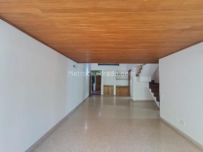 Apartamento de 3 alcobas en arriendo en Conquistadores, Medellín, 175 m² · foto 3 de 20
