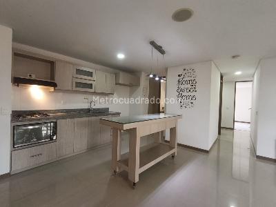 Apartamento de 3 alcobas en arriendo en Las Cometas, Envigado, 90 m² · foto 3 de 20
