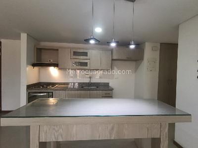 Apartamento de 3 alcobas en arriendo en Las Cometas, Envigado, 90 m² · foto 4 de 20