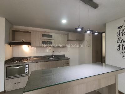 Apartamento de 3 alcobas en arriendo en Las Cometas, Envigado, 90 m² · foto 8 de 20