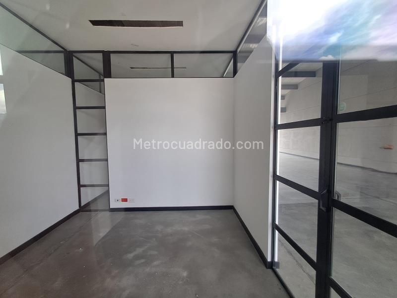Oficina en Arriendo, Barro Blanco Rio Negro, Rionegro - Más