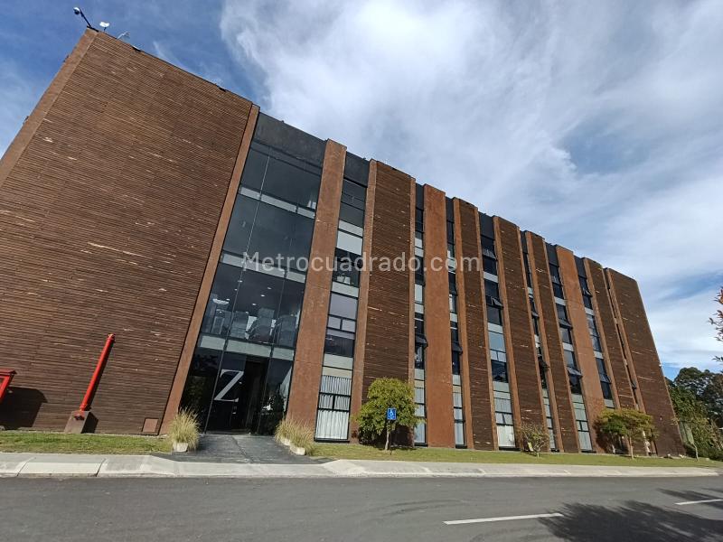 Oficina en Arriendo, Barro Blanco Rio Negro, Rionegro - Más