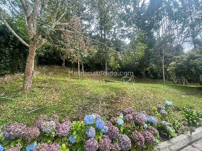 Casa de 5 alcobas en arriendo en Loma Del Escobero Envigado, Envigado, 350 m² · foto 15 de 20